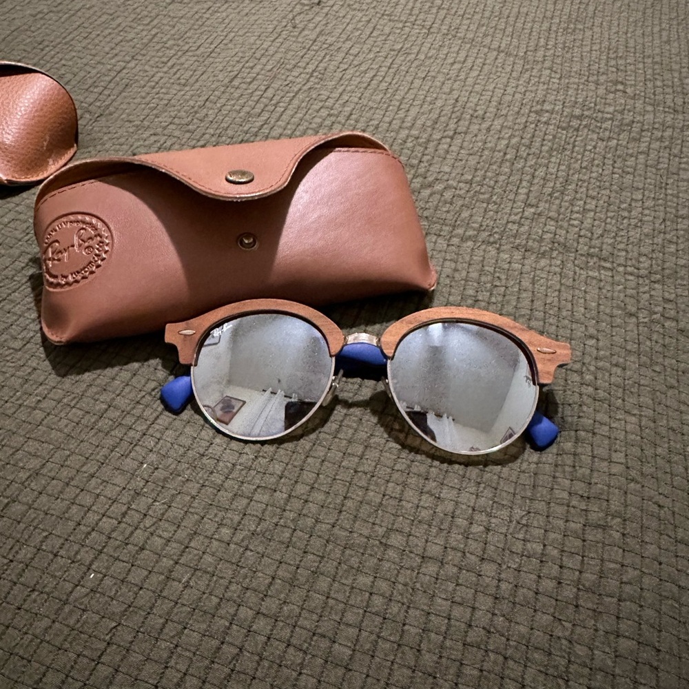 Authentic Polarized Ray-Ban sunglasses